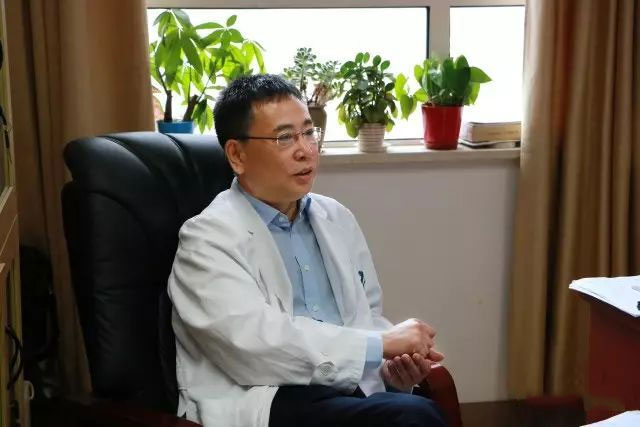 海上名医肿瘤医院王鲁要做肝脏肿瘤患者的钢铁战士